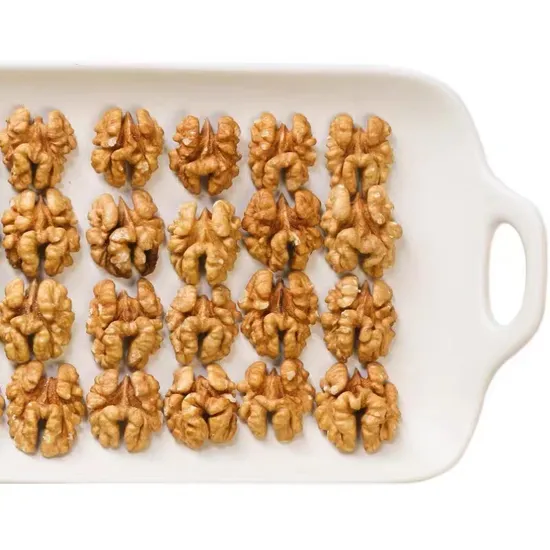 최고 품질의 호두 커널 판매 중